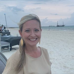 Meet your Posher, Desiree